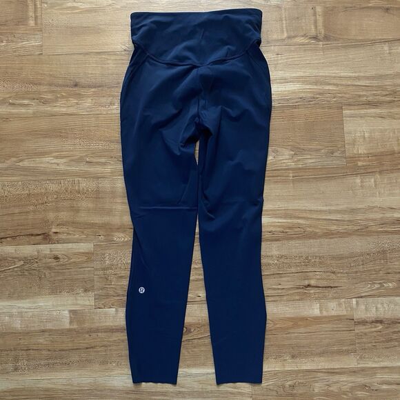 Lululemon 6 Navy Blue Base Pace High-Rise NULU Cropped Tight Yoga Run Athleisure - Picture 2 of 16